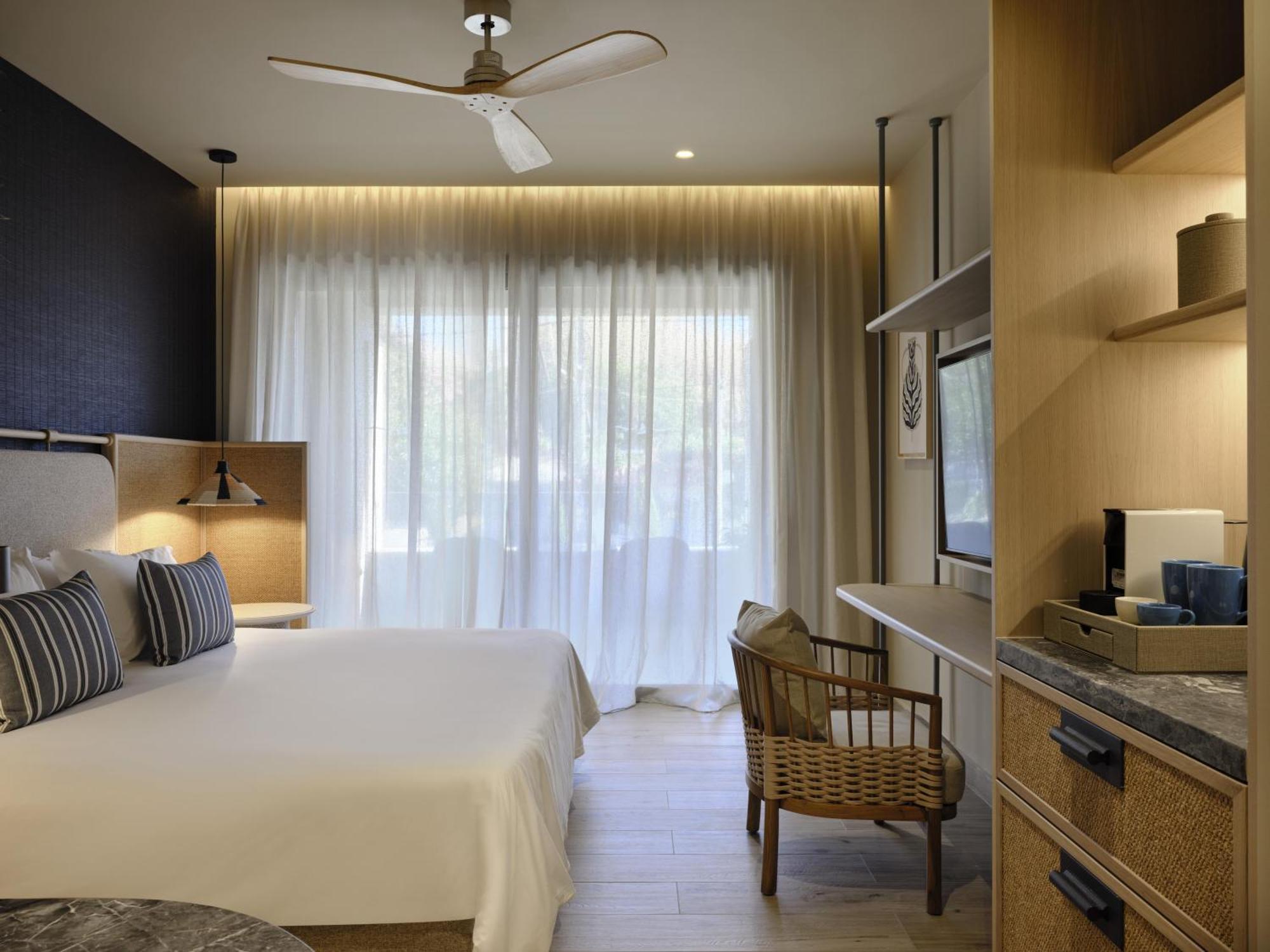 Atlantica Kalliston Resort - Adults Only Stalos Exterior photo